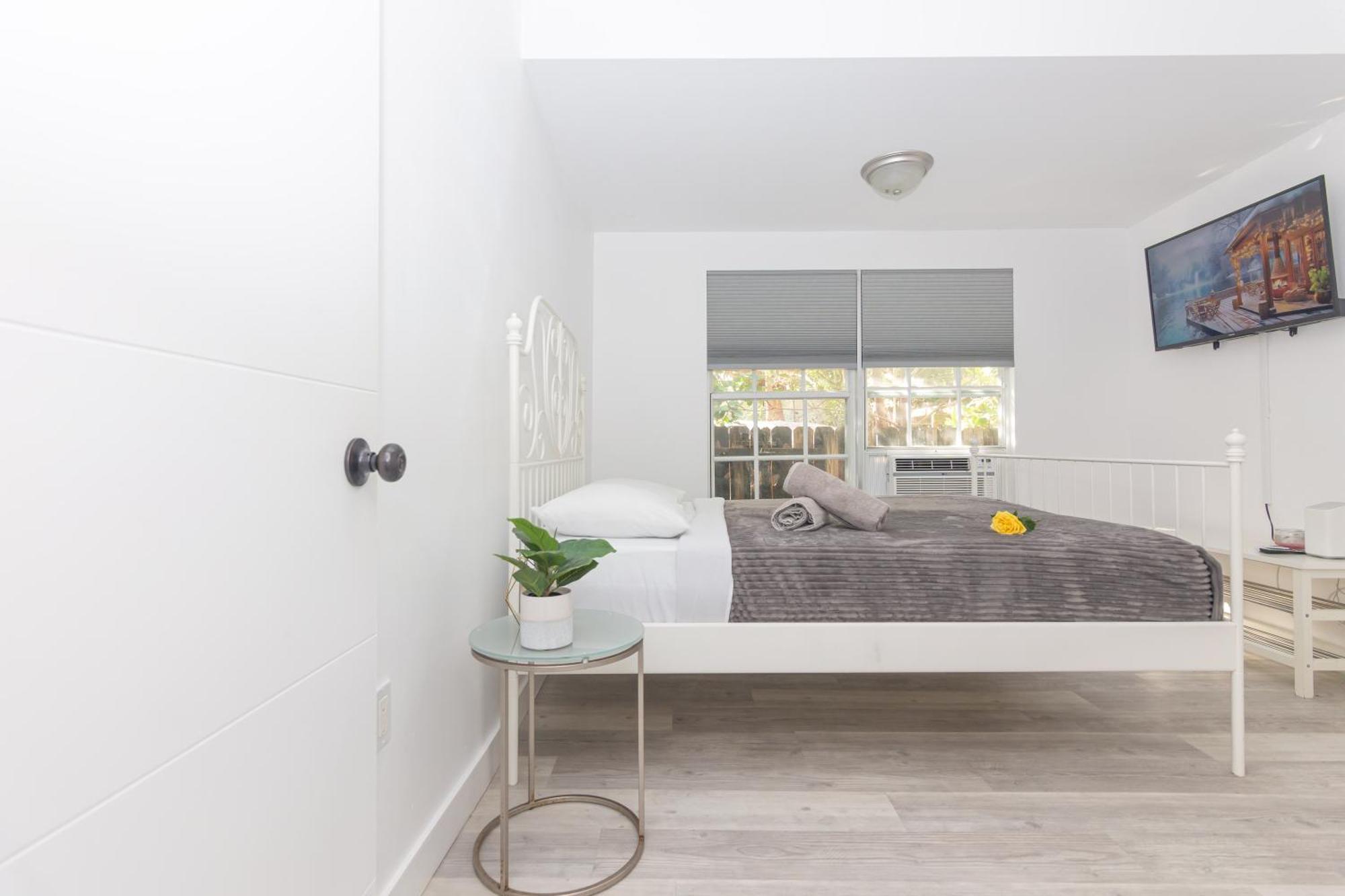 1 Bedroom Apartment - Midtown Miami Exterior photo